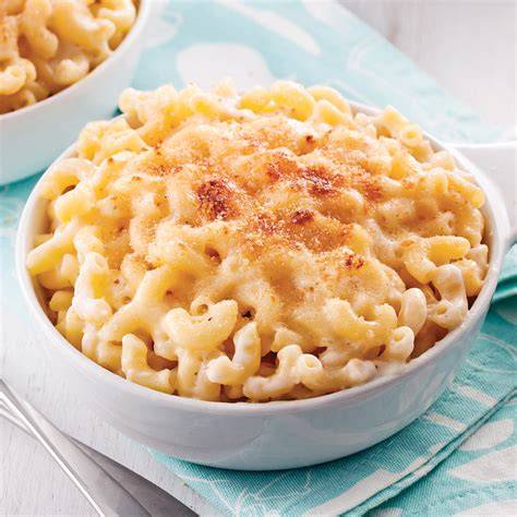 plat de macaroni au fromage prêt à servir