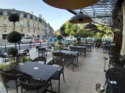 carte et terrasse de Caramel sur la place Gambetta
